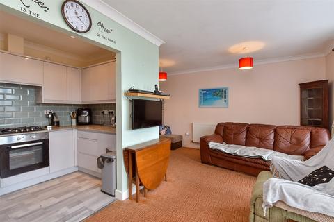 2 bedroom ground floor flat for sale, Fort Road, Newhaven, East Sussex