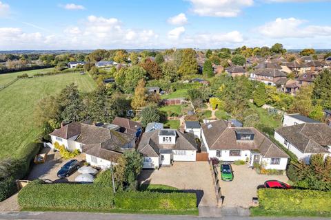 3 bedroom detached bungalow for sale, Marsworth