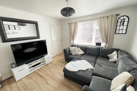 4 bedroom end of terrace house for sale, Trevone Square, Seaham SR7