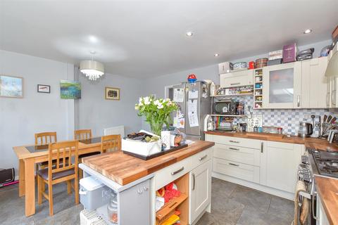 3 bedroom end of terrace house for sale, Burchett Walk, Bognor Regis, West Sussex