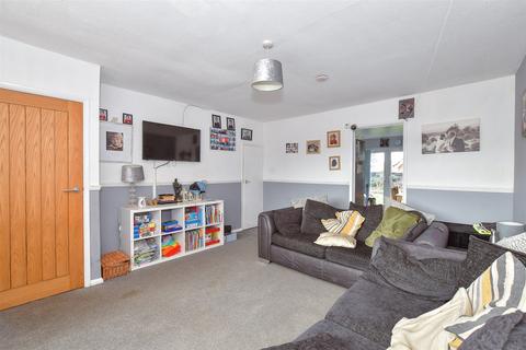 3 bedroom end of terrace house for sale, Burchett Walk, Bognor Regis, West Sussex