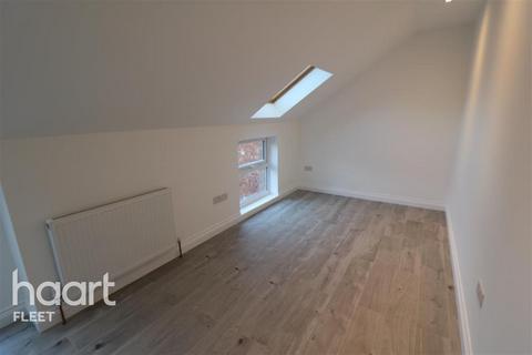 2 bedroom flat to rent, London Road