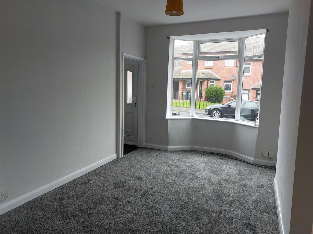 Dodds Street, Darlington DL3 3 bed terraced house to rent £650 pcm (£