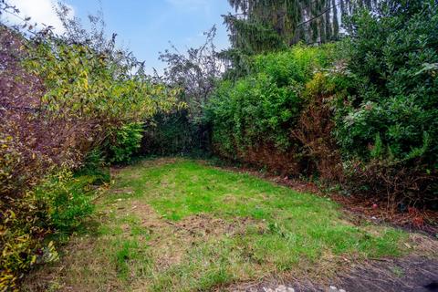 2 Braeside Gardens, York, YO24 4EZ