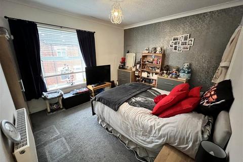 2 bedroom terraced house for sale, Smawthorne Avenue, Castleford