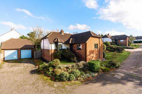 4 bedroom detached bungalow for sale, Detached single level bungalow, Honey Banks, Wendover