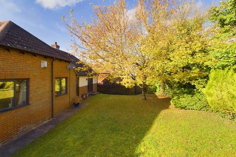 4 bedroom detached bungalow for sale, Detached single level bungalow, Honey Banks, Wendover