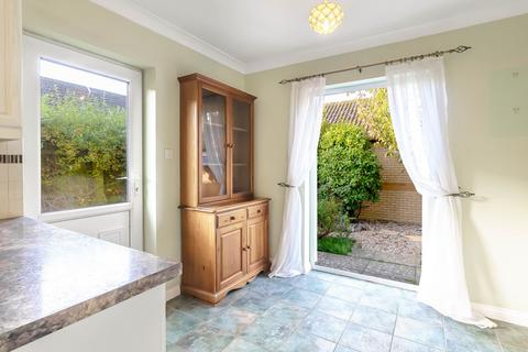 2 bedroom semi-detached bungalow for sale, Courtyard Way, Cottenham, CB24