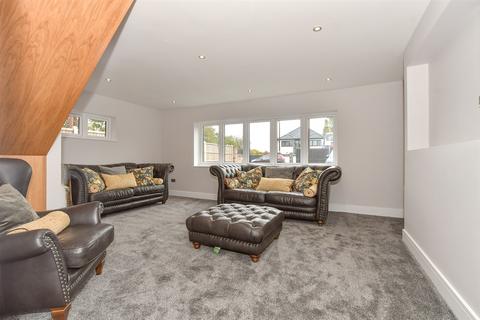 3 bedroom chalet for sale, Noak Hill Road, Billericay, Essex