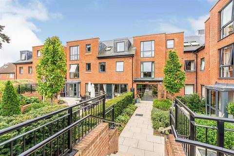 2 bedroom apartment for sale, Turner House, St. Margarets Way, Midhurst