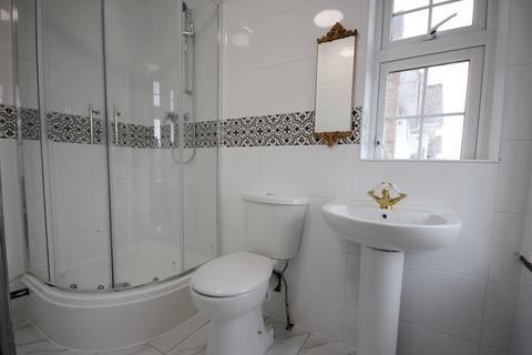 undefined, Great West Road, Hounslow, TW5