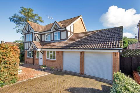 2 Fairacre Place, Hartley, Longfield, DA3 7DW