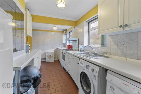 3 bedroom house for sale, Coldean Lane, Brighton