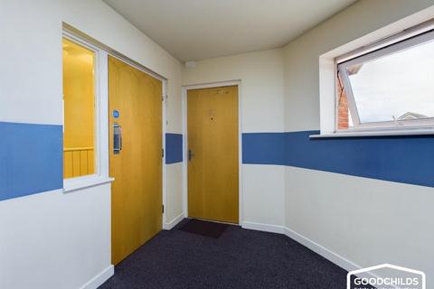 2 bedroom flat for sale, Terret Close, Walsall, WS1