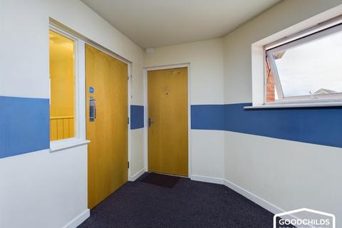 137 Terret Close, Walsall, WS1 1EN