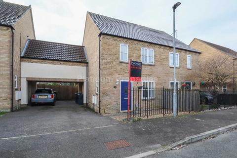 4 bedroom detached house to rent, Columbine Road, Ely