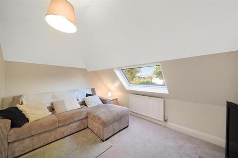 3 bedroom apartment for sale, SALISBURY AVENUE, Finchley, London