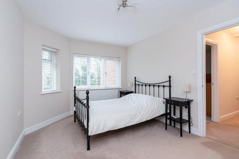 58 Freemans Close, Stoke Poges, Slough, SL2 4ER