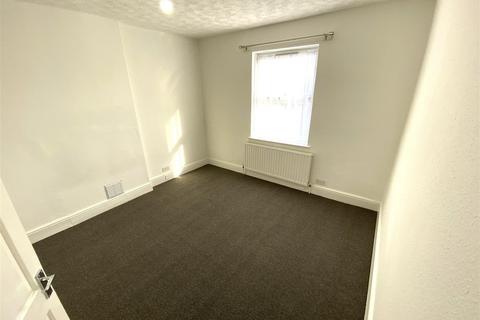 3 bedroom flat to rent, Lordship Lane, Tottenham