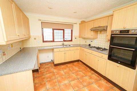 4 bedroom detached house for sale, Sylvester Street, Heath And Reach, Leighton Buzzard