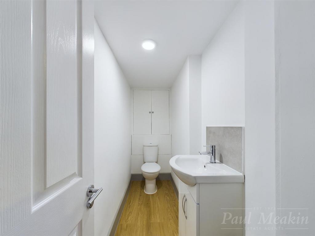 Downstairs WC.jpg