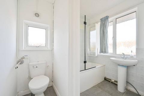 undefined, Croyde Avenue, Greenford, UB6