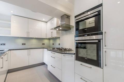 3 bedroom flat to rent, Buckland Crescent, Belsize Park, London, NW3