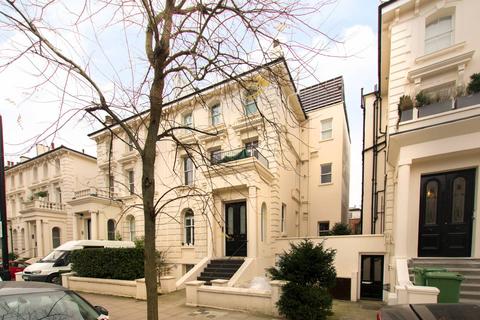 3 bedroom flat to rent, Buckland Crescent, Belsize Park, London, NW3