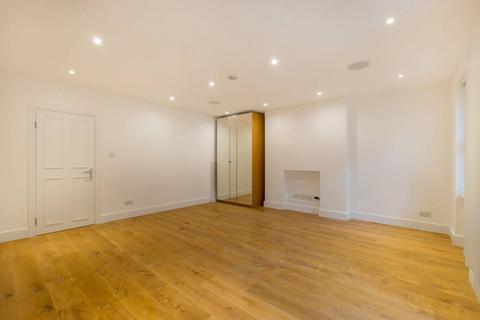 3 bedroom flat to rent, Buckland Crescent, Belsize Park, London, NW3