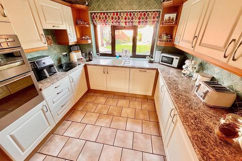 4 bedroom detached house for sale, Blyth Road, Caister-On-Sea