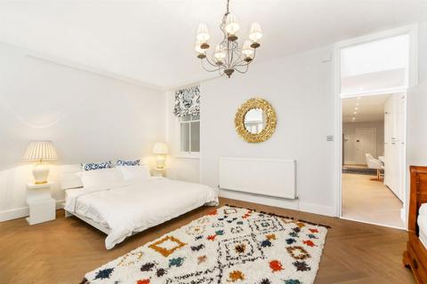 Studio for sale, Courtfield Gardens, South Kensington SW5