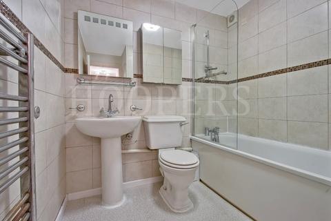 2 bedroom flat to rent, Hawarden Hill, London, NW2