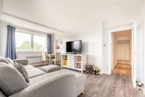 2 bedroom flat to rent, Belvedere Court, Putney, London, SW15