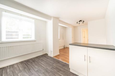 2 bedroom maisonette to rent, Campbell Road, Stratford, London, E15