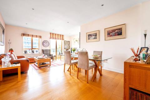 3 bedroom flat for sale, Epsom Road, Guildford, GU1