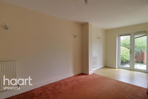 3 bedroom semi-detached house to rent, St Leonards Road, Ipswich