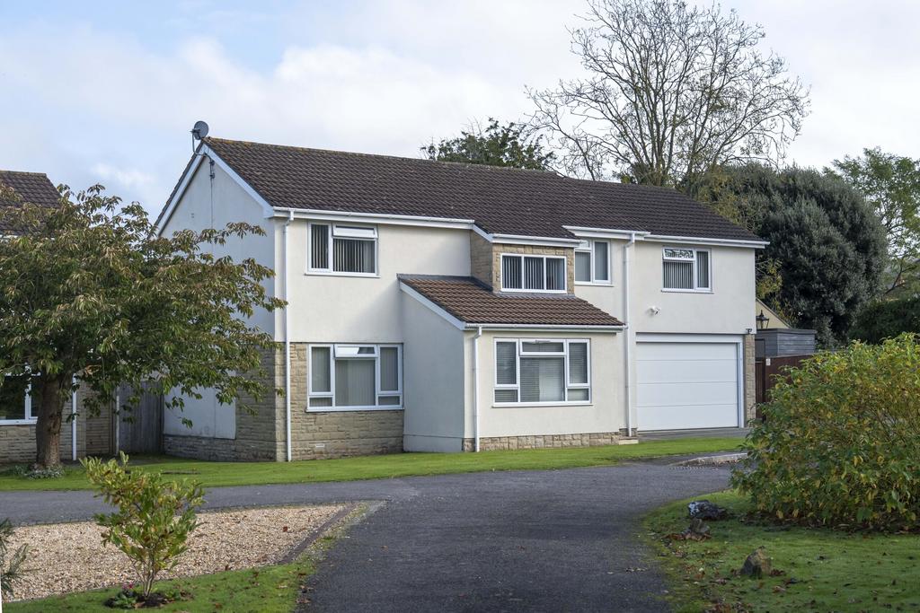 Hutton, WestonSuperMare BS24 5 bed detached house for sale £675,000