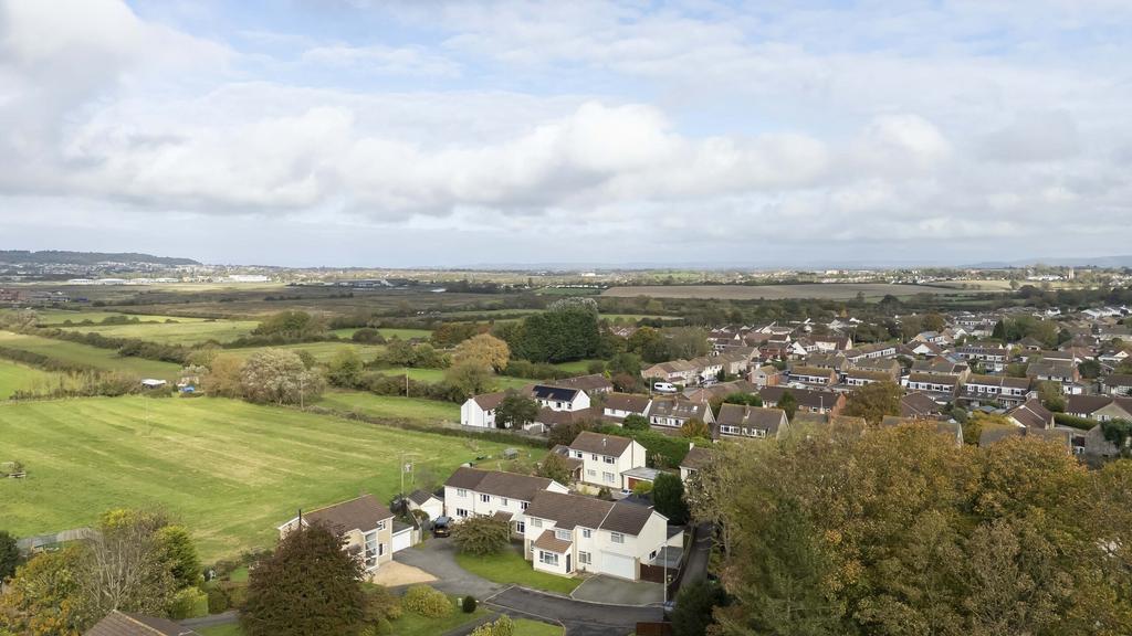 Hutton, WestonSuperMare BS24 5 bed detached house for sale £675,000