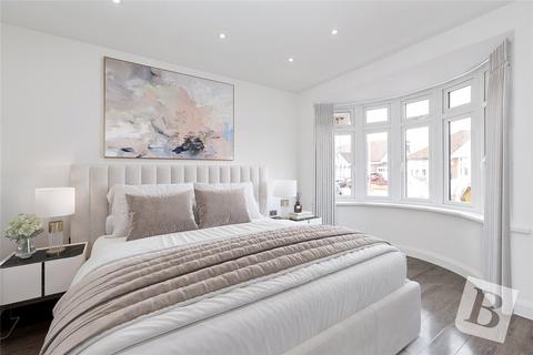 123 Alma Avenue, Hornchurch, RM12 6BS