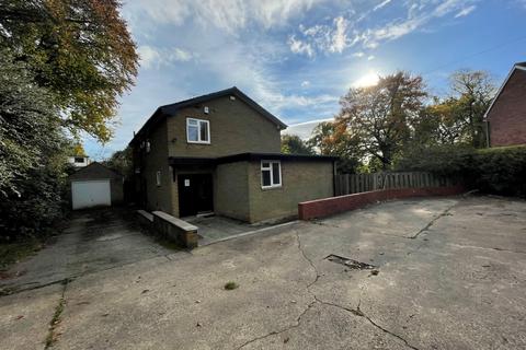 4 bedroom detached house to rent, Parkside Green, Meanwood, Leeds, LS6