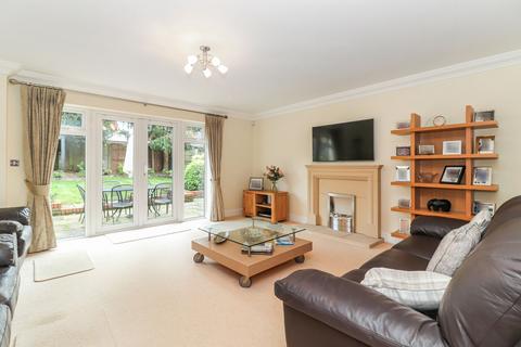 4 bedroom detached house for sale, Ridge Lane, Watford, WD17