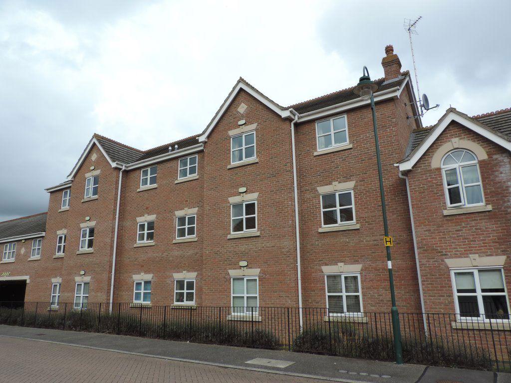 Old Bailey Road, Hampton Vale, PE7 8EN 2 bed apartment to rent £895