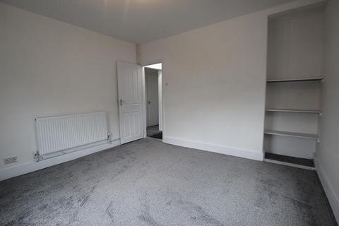 2 bedroom flat to rent, London Road, High Wycombe HP11