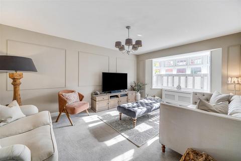 34 Hockley Crescent, Langthorpe, York, YO51 9FN