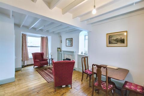 2 bedroom cottage for sale, Upper West Street, Newport