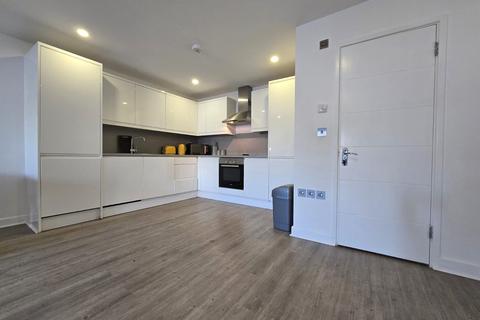 2 bedroom maisonette to rent, Butchers Road, London E16