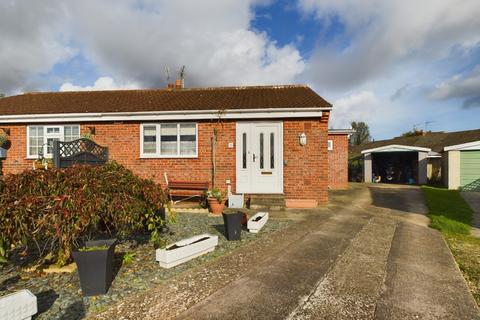 2 bedroom semi-detached bungalow for sale, Sycamore Close, Nafferton, YO25 4LW