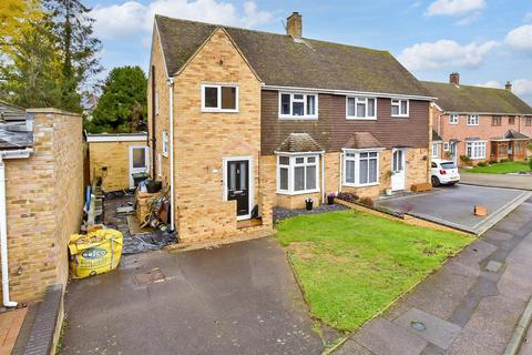 3 bedroom semi-detached house for sale, The Ferns, Larkfield, Aylesford, Kent