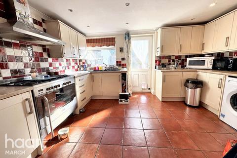 2 bedroom terraced house for sale, Deerfield Road, March