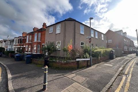 1 bedroom flat to rent - Manor Road, Rugby, CV21